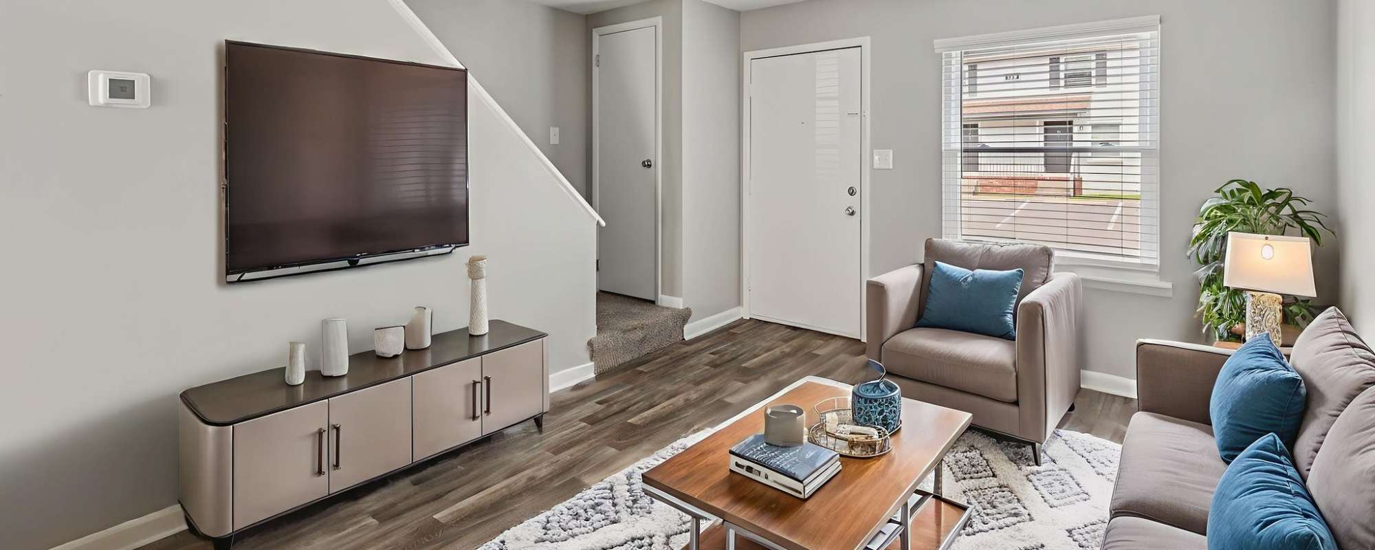 Living Rooms at Retreat at Concord in Clarksville, Tennessee.