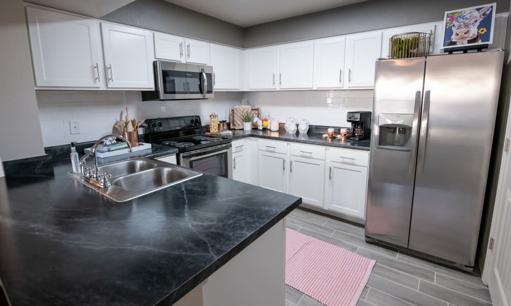 Photos of Portico at Friars Creek Apartments in Temple, TX