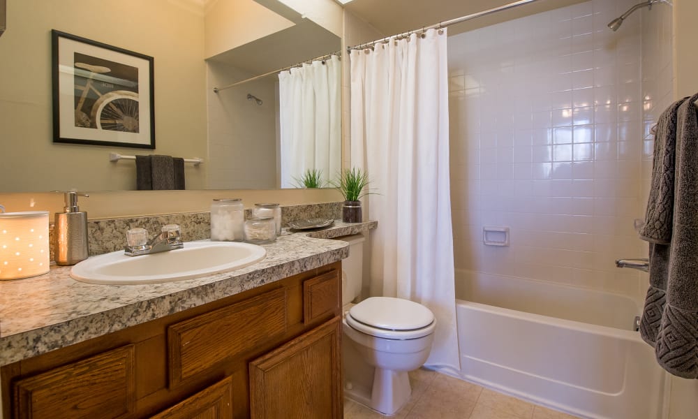 Large bathroom at The Courtyards in Tulsa, OK