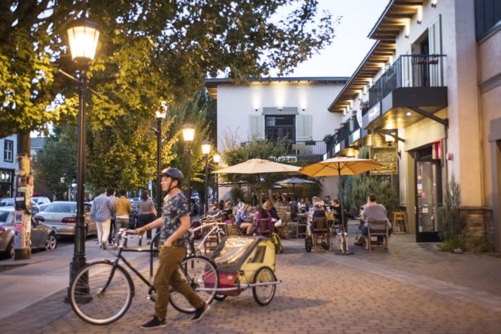 The bustling neighborhood near The Robert in Portland, Oregon