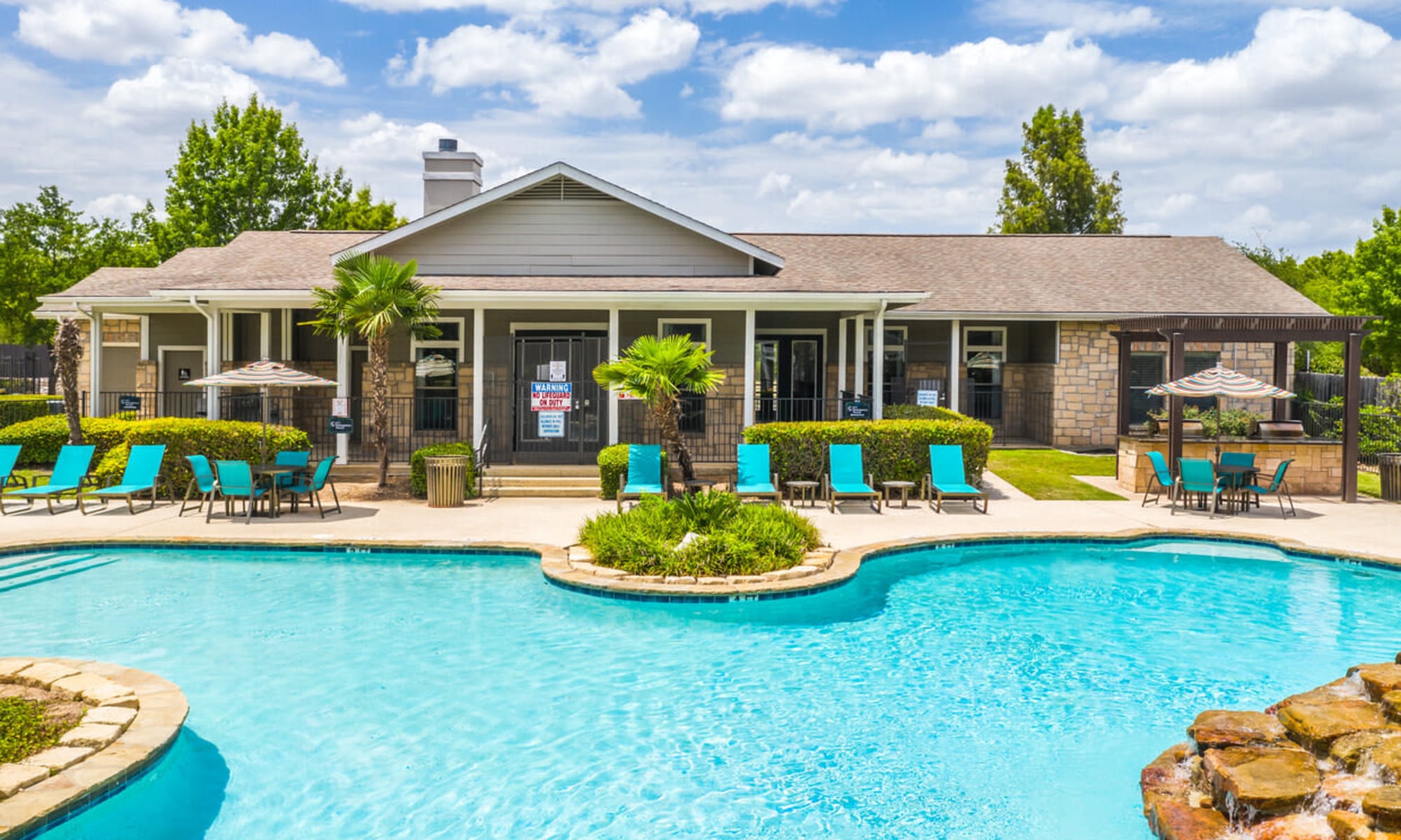 Apartments at Arya Grove in Universal City, Texas