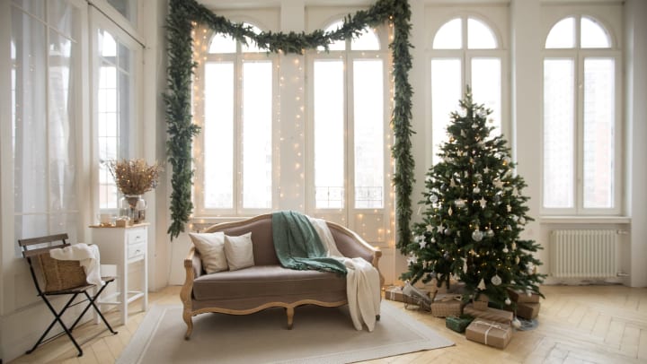 Chic muted tones Christmas decorations at Olympus Corsair