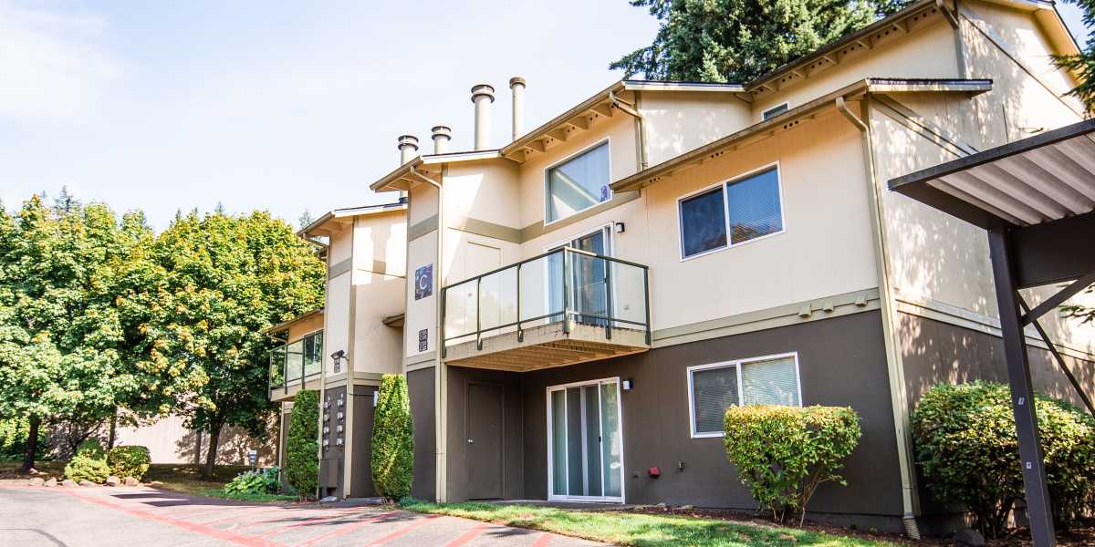Apartment building exterior at Tessera in Everett, Washington