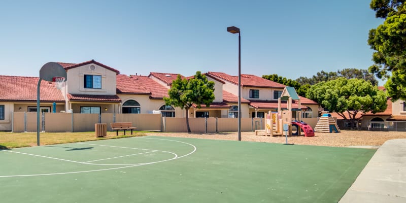 basketball court and playground at Stuart Mesa in Oceanside, California