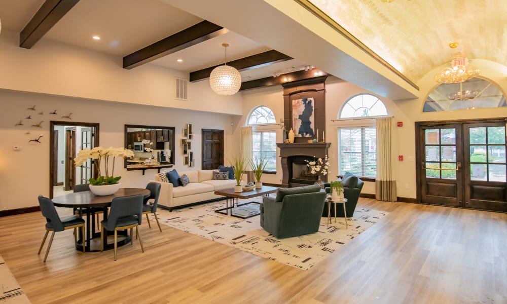 Beautiful clubhouse at Cascata Apartments in Tulsa, Oklahoma