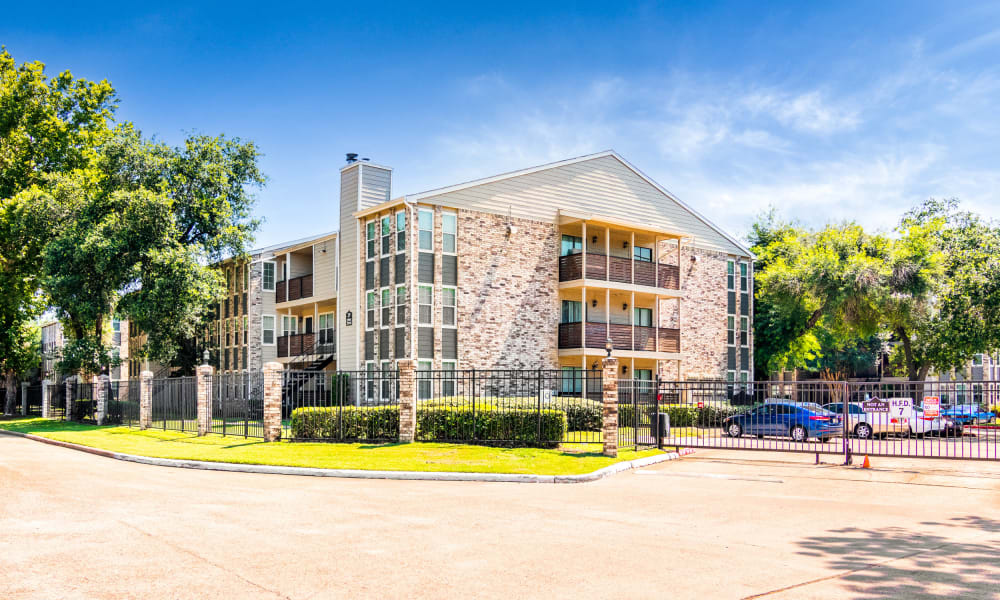 Exterior of at The Abbey At Enclave in Houston, Texas