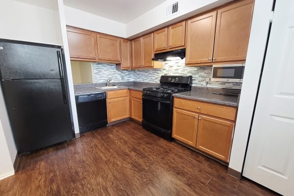 Take a virtual tour of a 2 bedroom, 1 bath floor plan at The Cascades Townhomes and Apartments in Pittsburgh, Pennsylvania