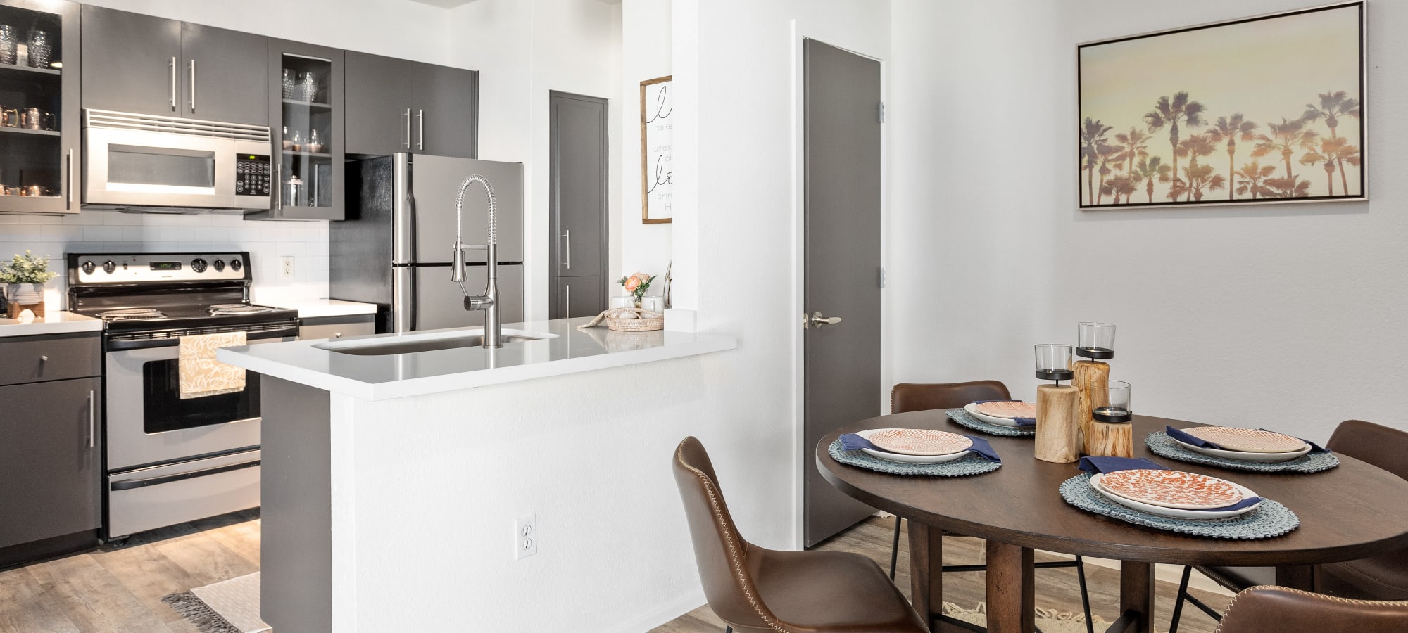 Kitchen and Dining Area at Ten01 on the Lake | Apartments in Tempe, Arizona 