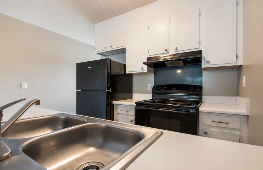 Kitchen with plenty of cabinetry at 1022 West Apartment Homes in Gaffney, South Carolina