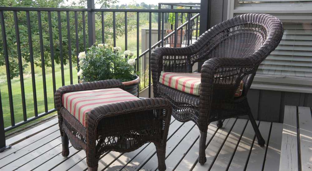Apartment balcony at The Montclair in Houston, Texas