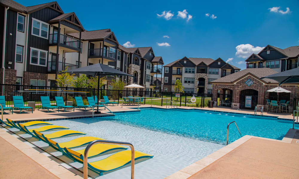 Sparkling, resort-style swimming pool at Stonehorse Crossing Apartments in Oklahoma City, Oklahoma