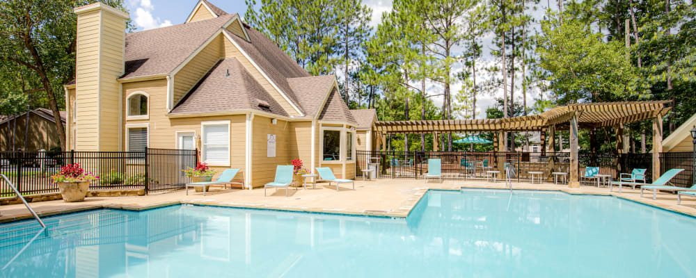 A furnished apartment living room at Renaissance at Galleria in Hoover, Alabama