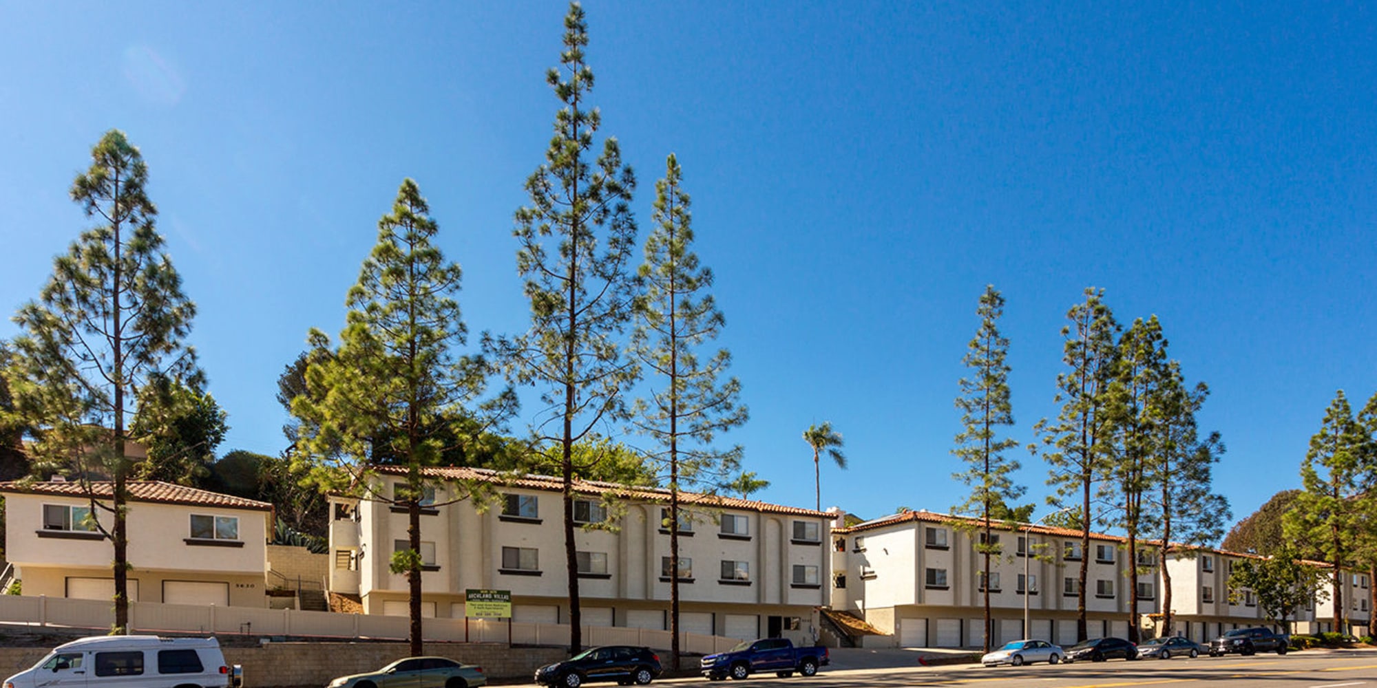 Open floor plans at Jackson 23 Apartments in La Mesa, California