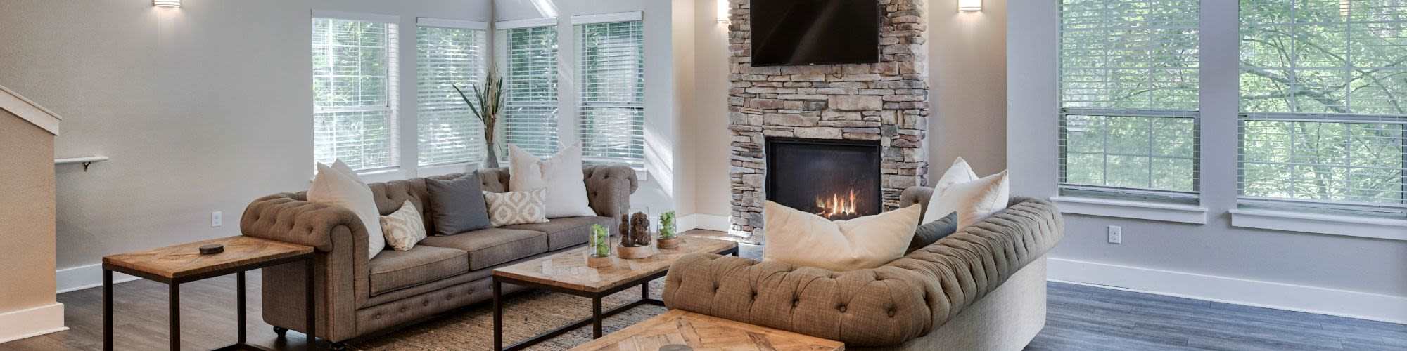 Schedule a Tour | Crosspointe Apartments in Federal Way, Washington