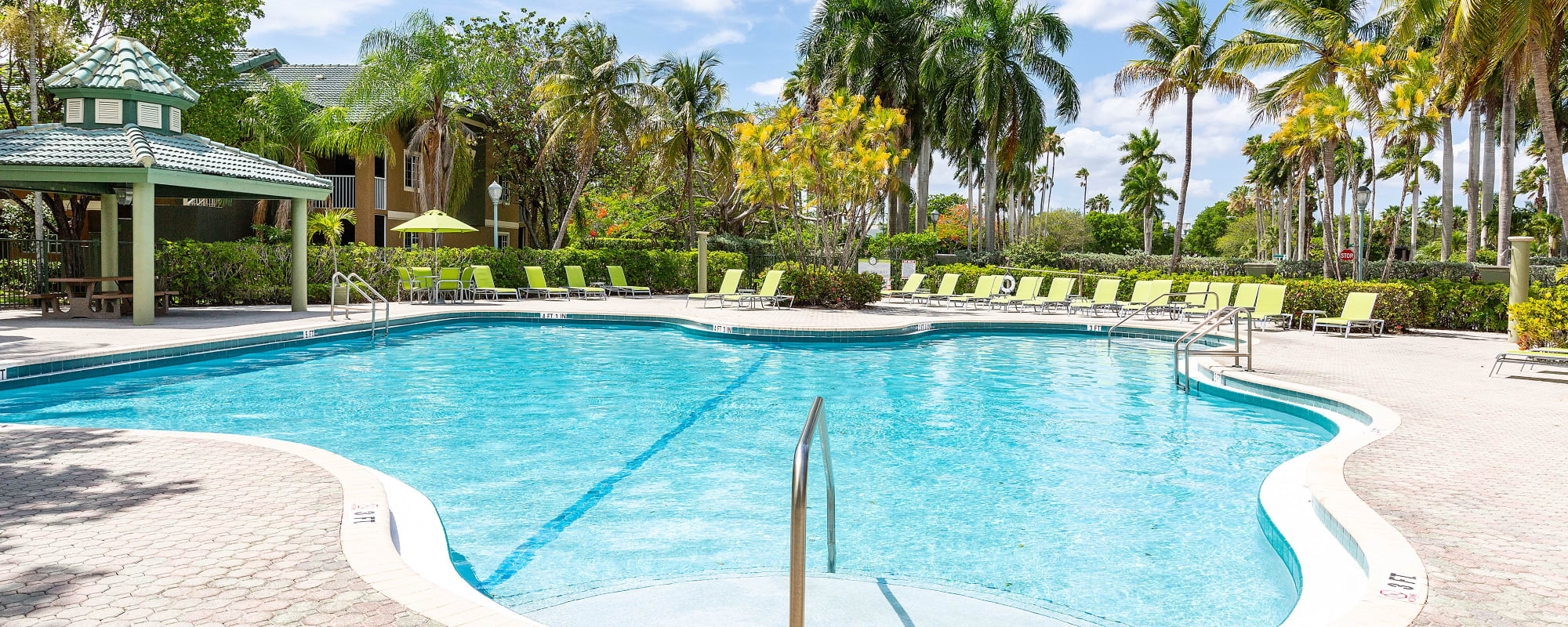 Apartments at Weston Place Apartments in Weston, Florida