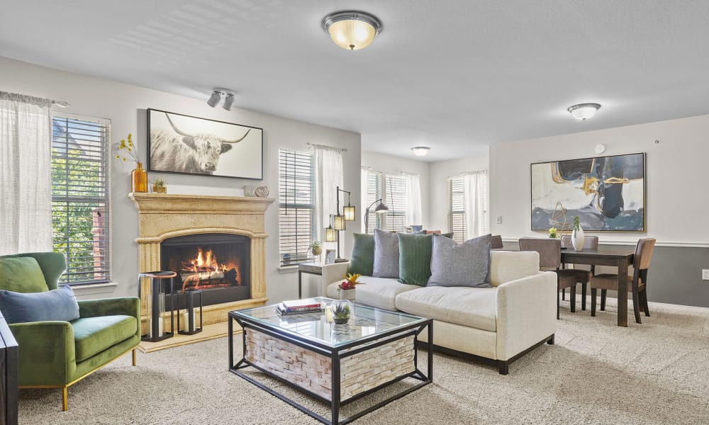 Living room at Nickel Creek Apartments in Tulsa, Oklahoma