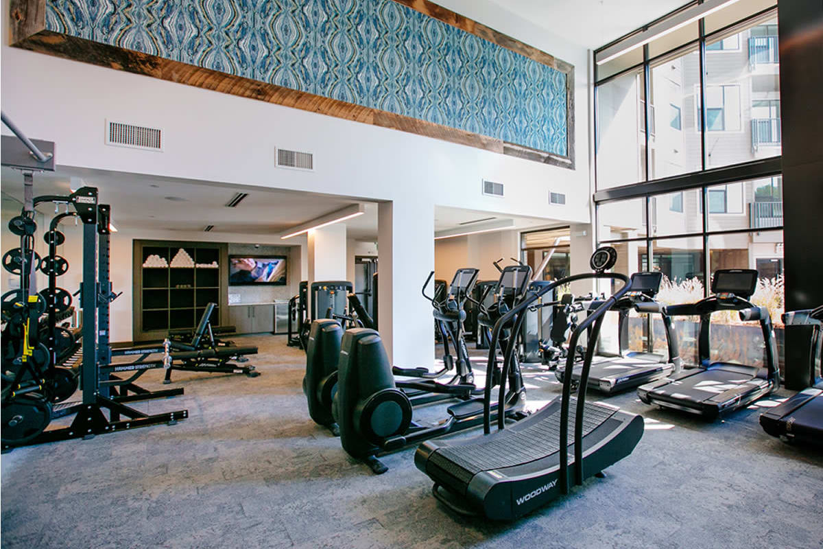 Well-equipped fitness center at Marq Music Row in Nashville, Tennessee