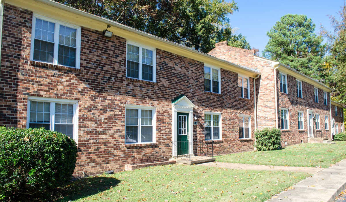 Apartment building exterior at Landmark at Gayton Apartments in Richmond, Virginia