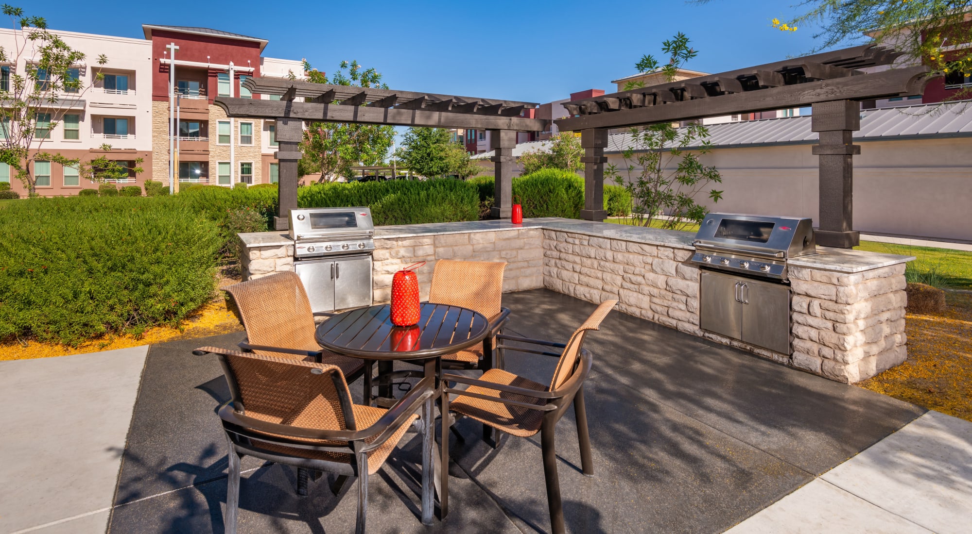 Outside bbq and grill at Southern Avenue Villas