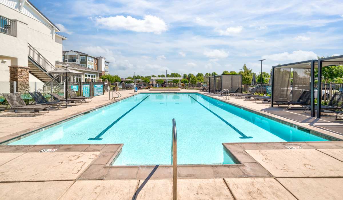 Swimming pool at Alira Apartments in Sacramento, California