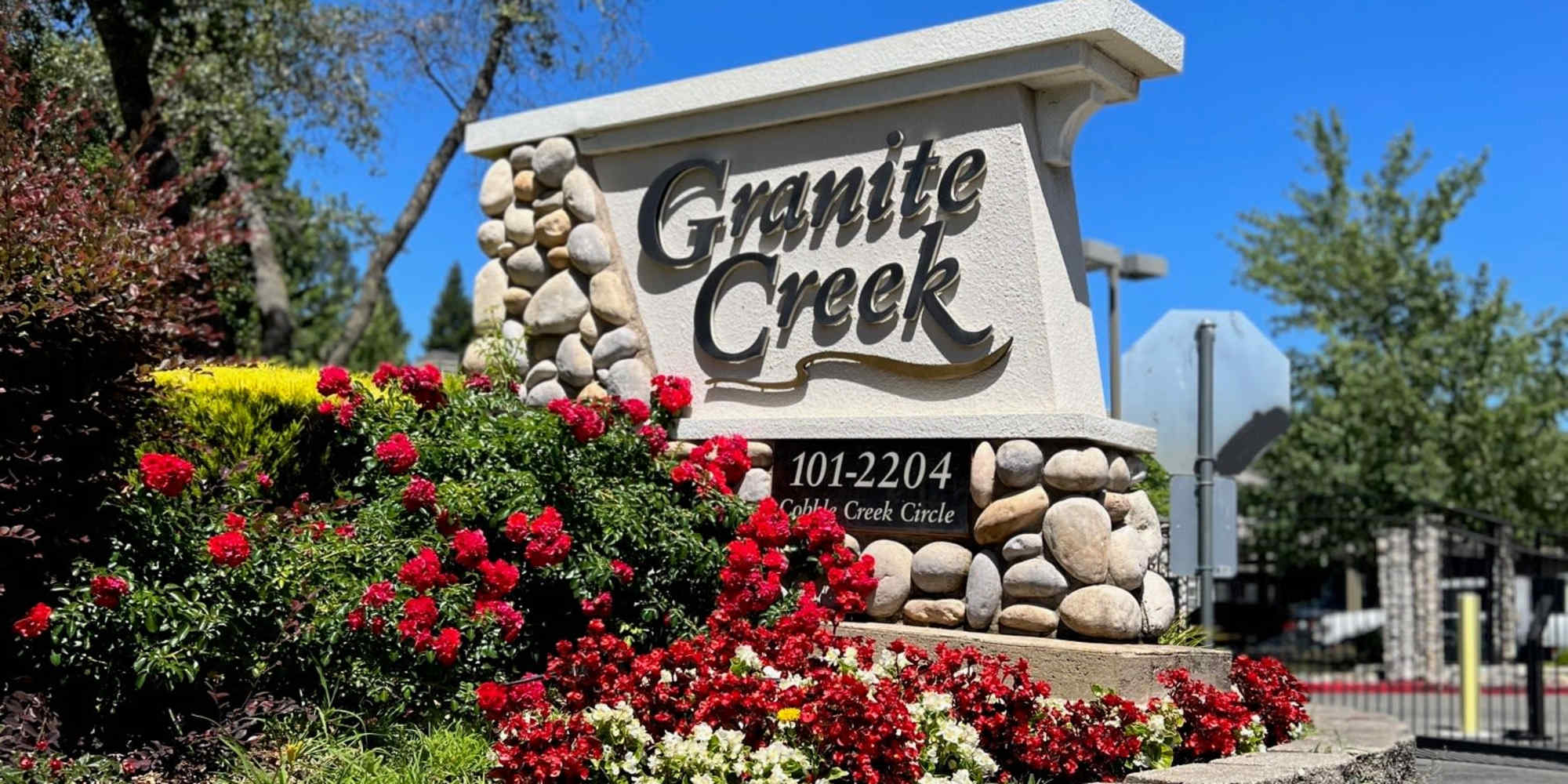 Monument sign at Granite Creek in Rocklin, California