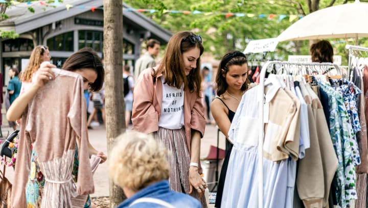 How to Navigate Garage Sales Like a Pro