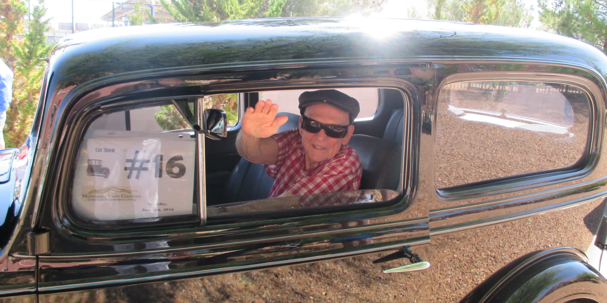 A resident from Mountain View Gardens in Sierra Vista, Arizona in a classic car