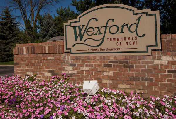 Entryway to Wexford Townhomes in Novi, MI