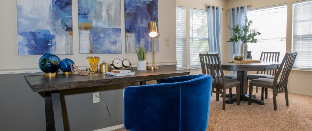 Dining room at Coffee Creek Apartments in Owasso, Oklahoma