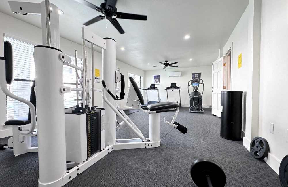 Fitness center at Jefferson Shadows in Baton Rouge, Louisiana