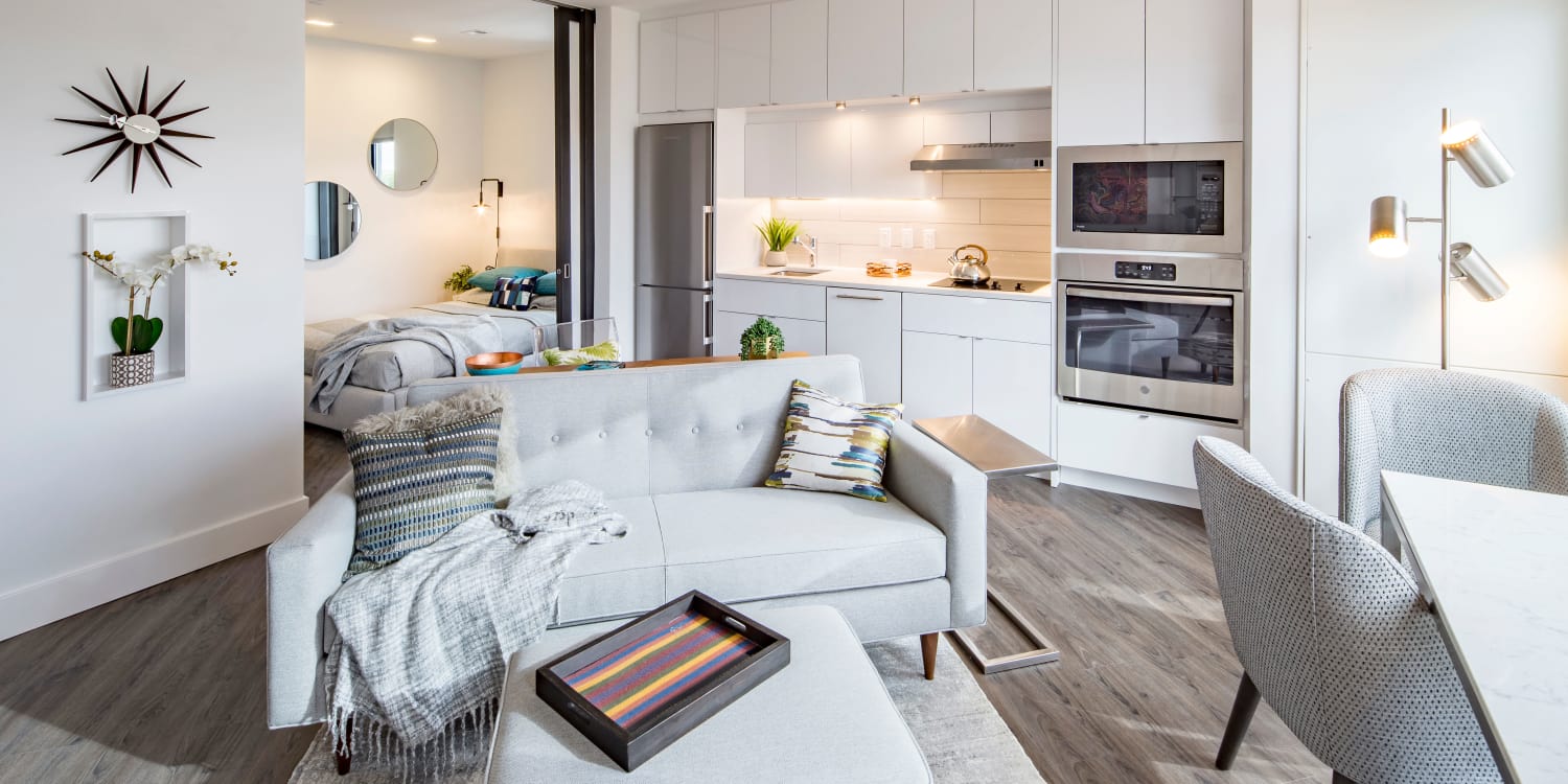 AdMo Heights offers a living room in Washington, District of Columbia