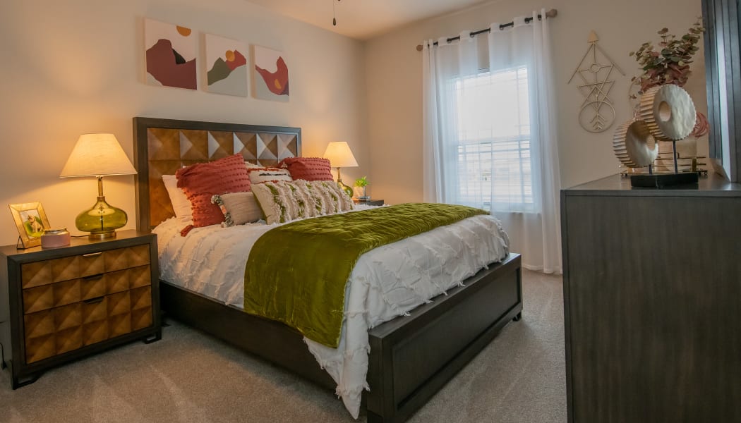 1 & 2 Bedroom Apartments and Townhomes in Norman, OK
