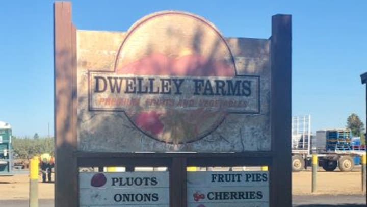 Dwelley Farms Sign Oakley California