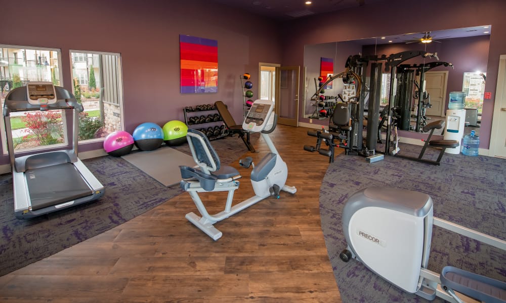 Well equipped fitness center at Stonehorse Crossing Apartments in Oklahoma City, Oklahoma