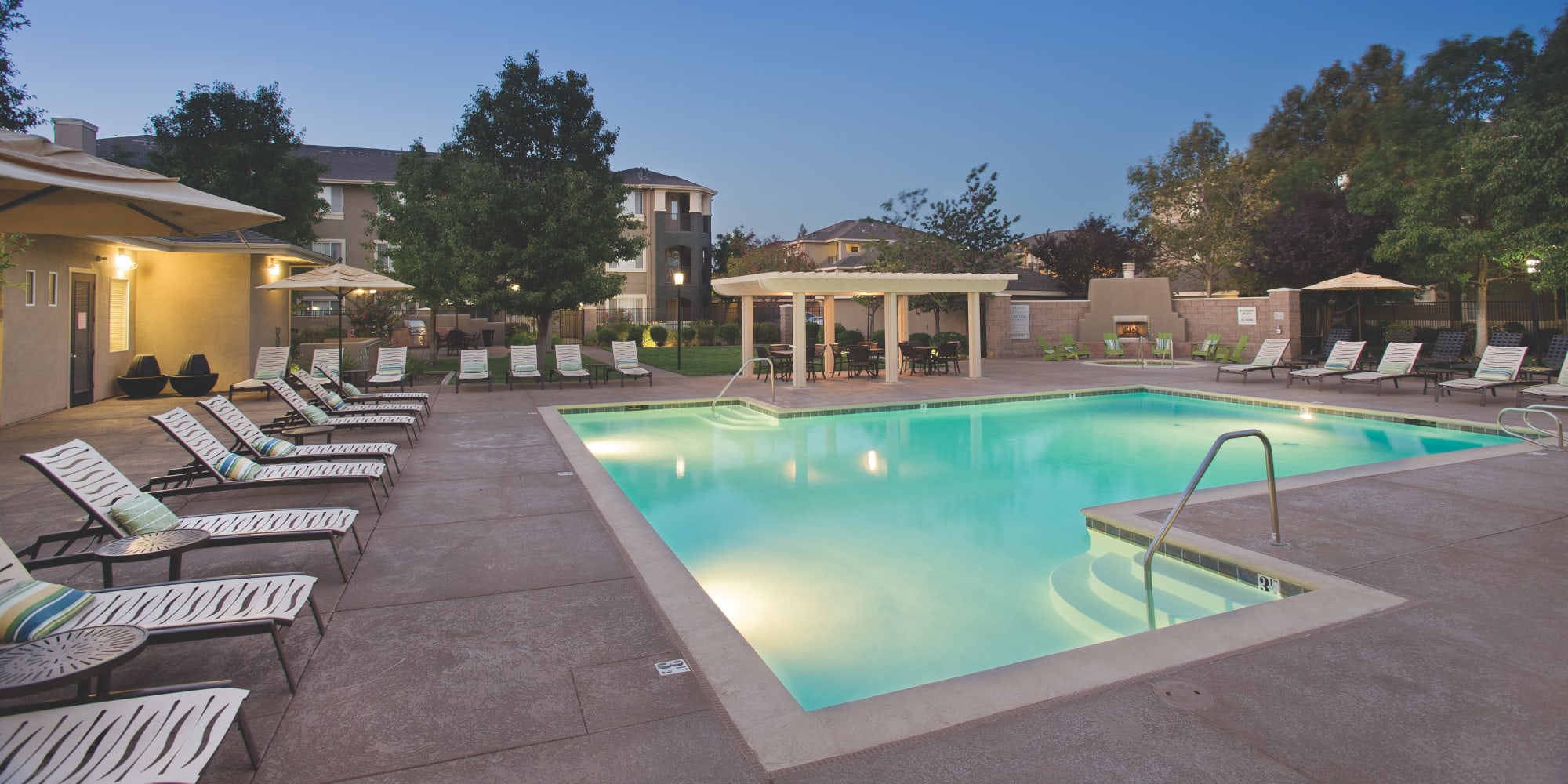 Apartments at Cross Pointe Apartment Homes in Antioch, California