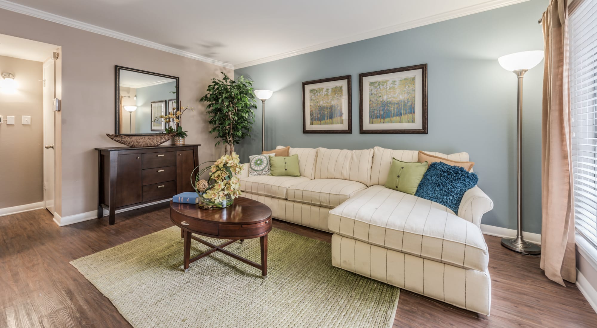 Schedule your tour of The Villages at Meyerland in Houston, Texas