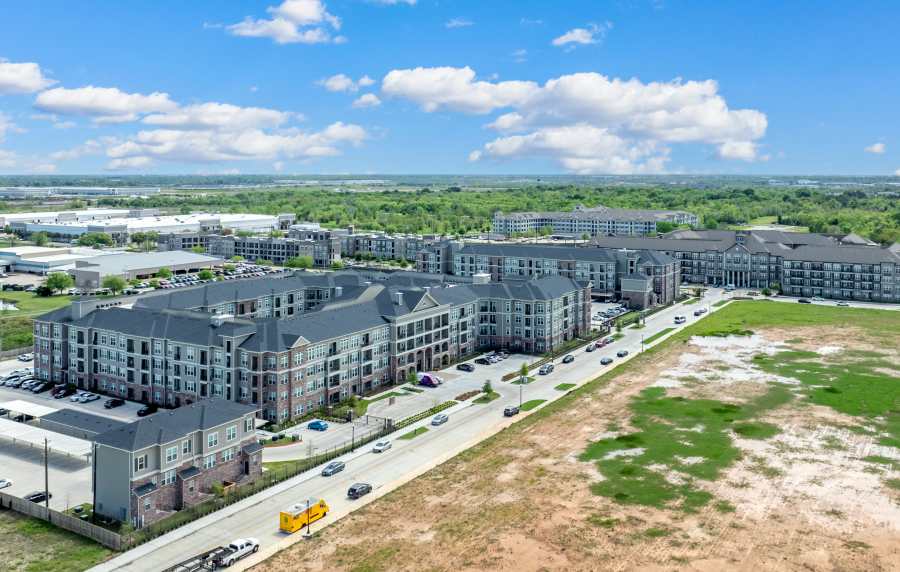 Aerial view of the apartment at Charleston at Fannin Station in Houston, Texas
