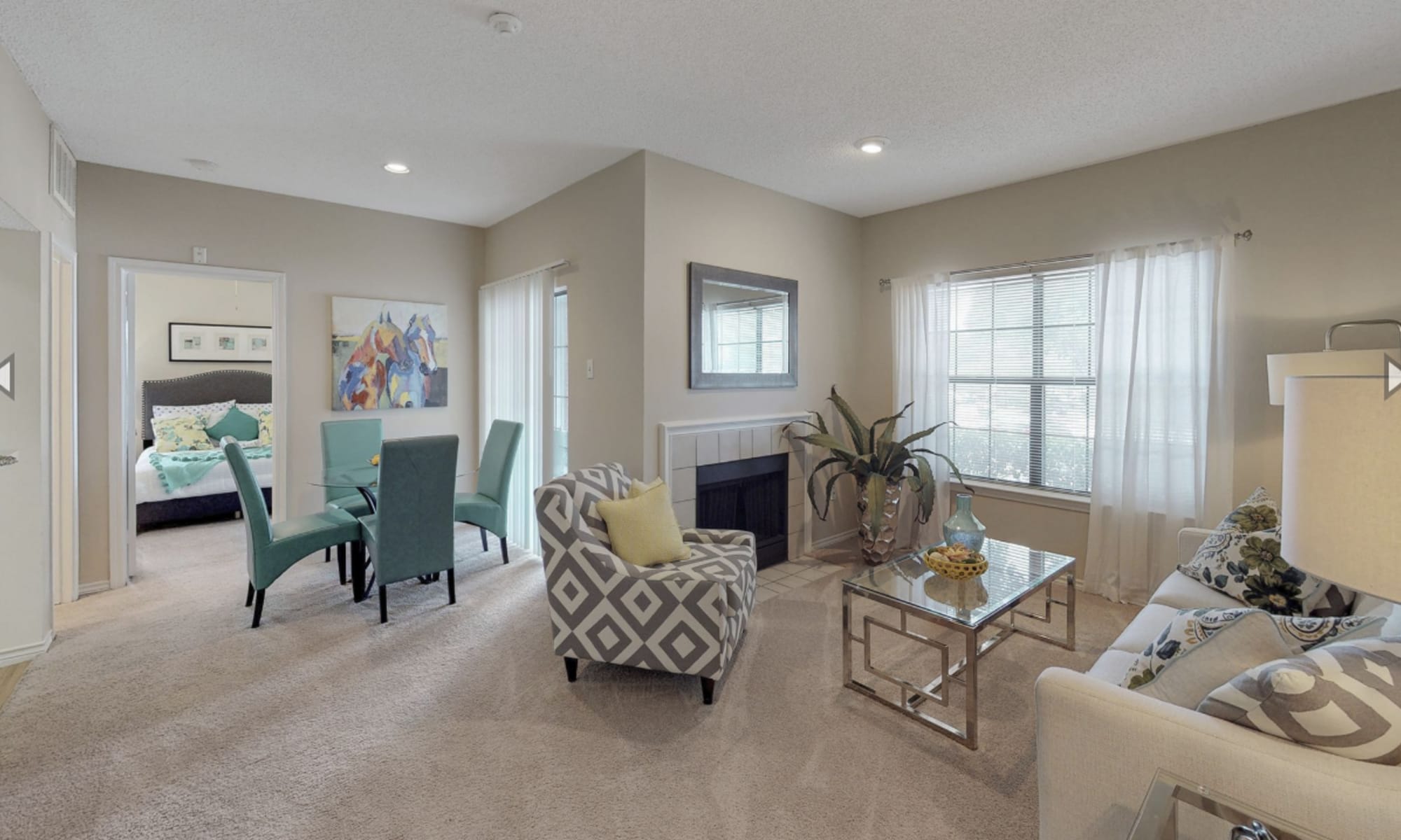 North Irving, TX Apartments in Las Colinas | Oaks ...