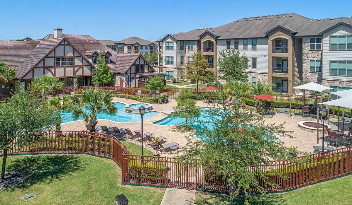 Aerial view of the property at Kensington Crossings in Houston, Texas