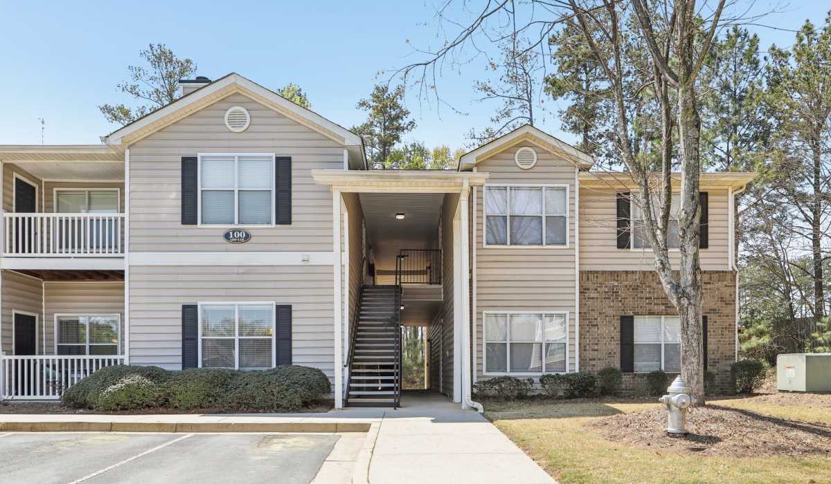 Exterior building at The Grove on Southlake in Morrow, Georgia