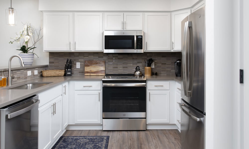 An apartment kitchen at Touchmark at Pilot Butte in Bend, Oregon