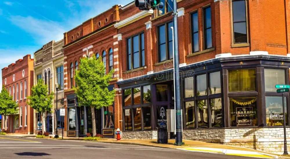 Downtown at Meadow Glen Apartments in Springfield, Tennessee