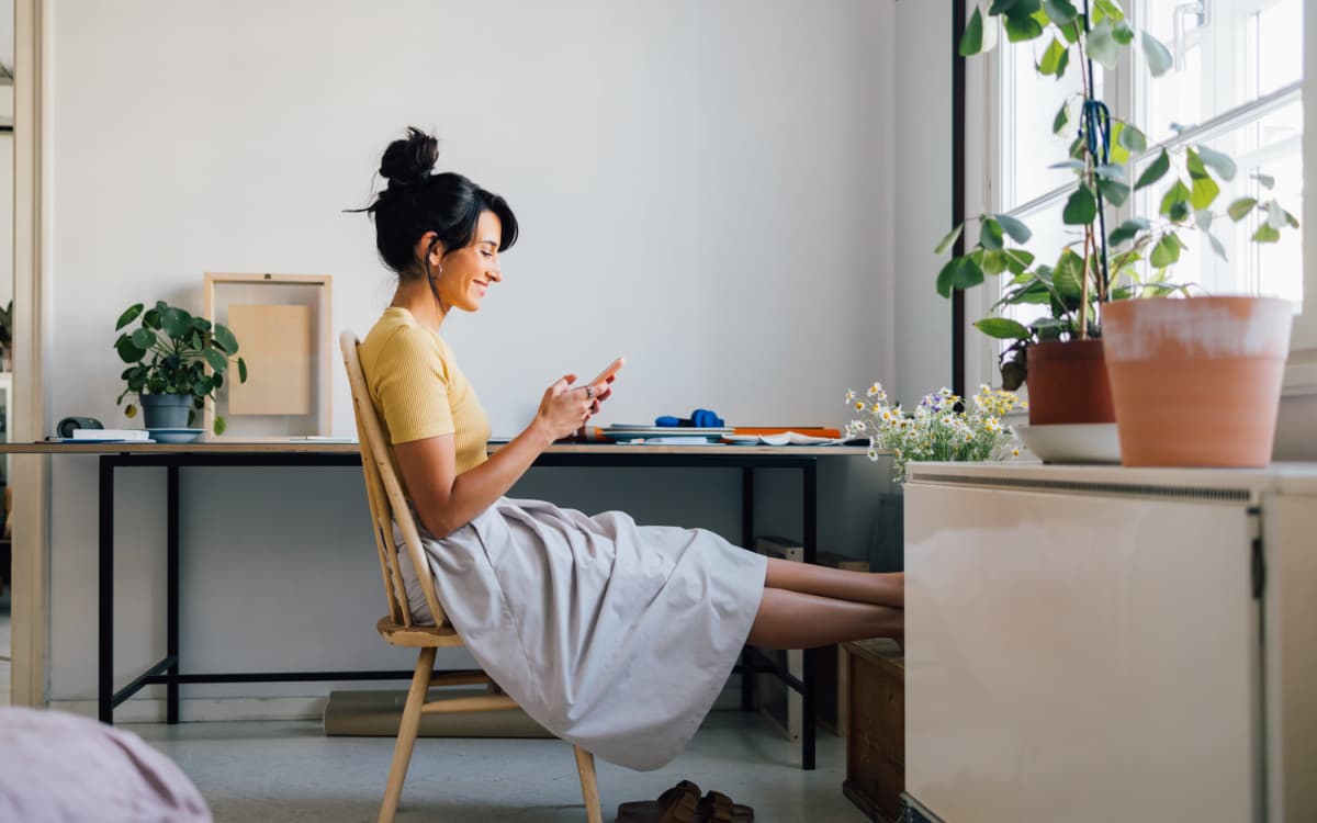 Resident working from home at Fair Oaks Apartments in Sacramento, California