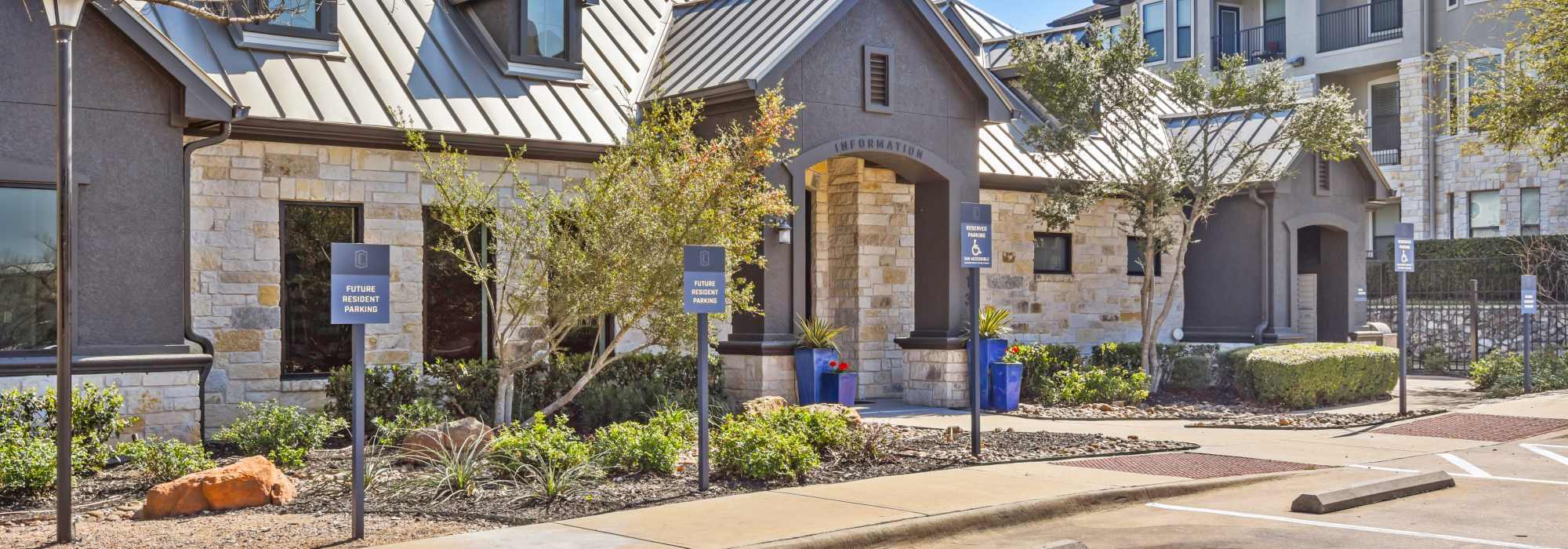 Schedule a Tour at Collier in Pflugerville, Texas