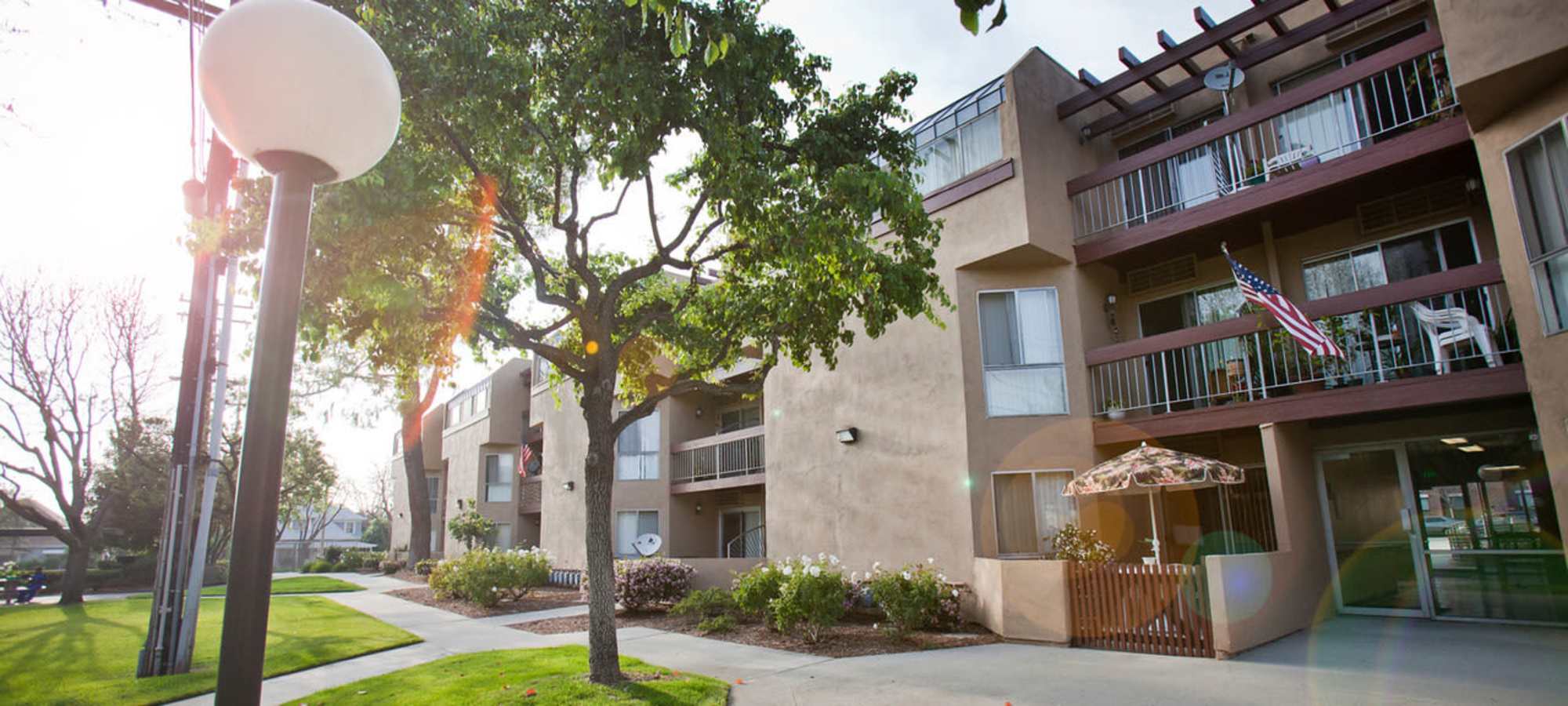 Apartments in Monrovia, California at Oak Park