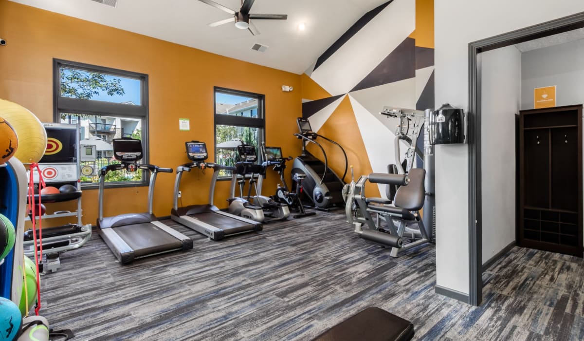 Fitness center with exercise equipment at Polaris Crossing in Westerville, Ohio