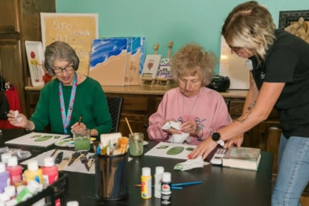 Arts and crafts at Lakeshore Assisted Living and Memory Care in Rockwall, Texas