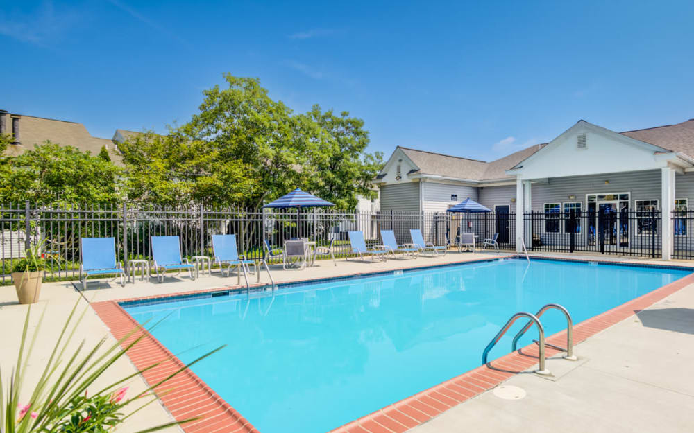 Swimming pool at Fox Run Apartments & Townhomes in Bear, Delaware