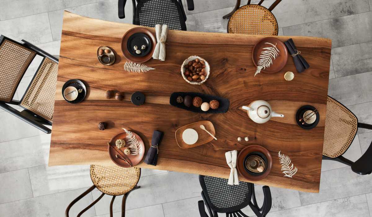 A dinning table at Black Rock Crossing in Marquette, Michigan