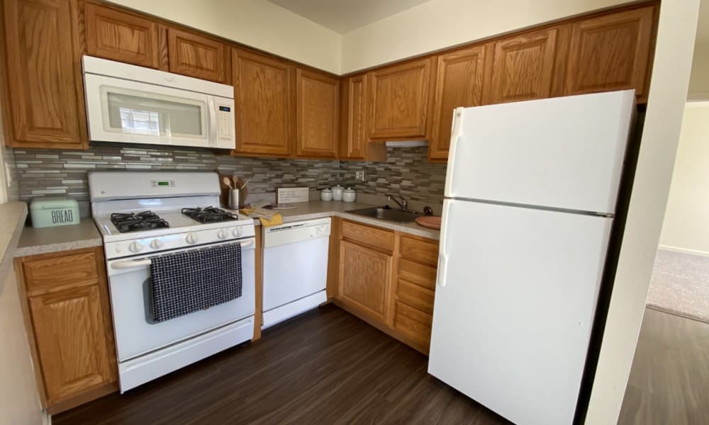 Photos of Sherry Lake Apartment Homes Apartments in